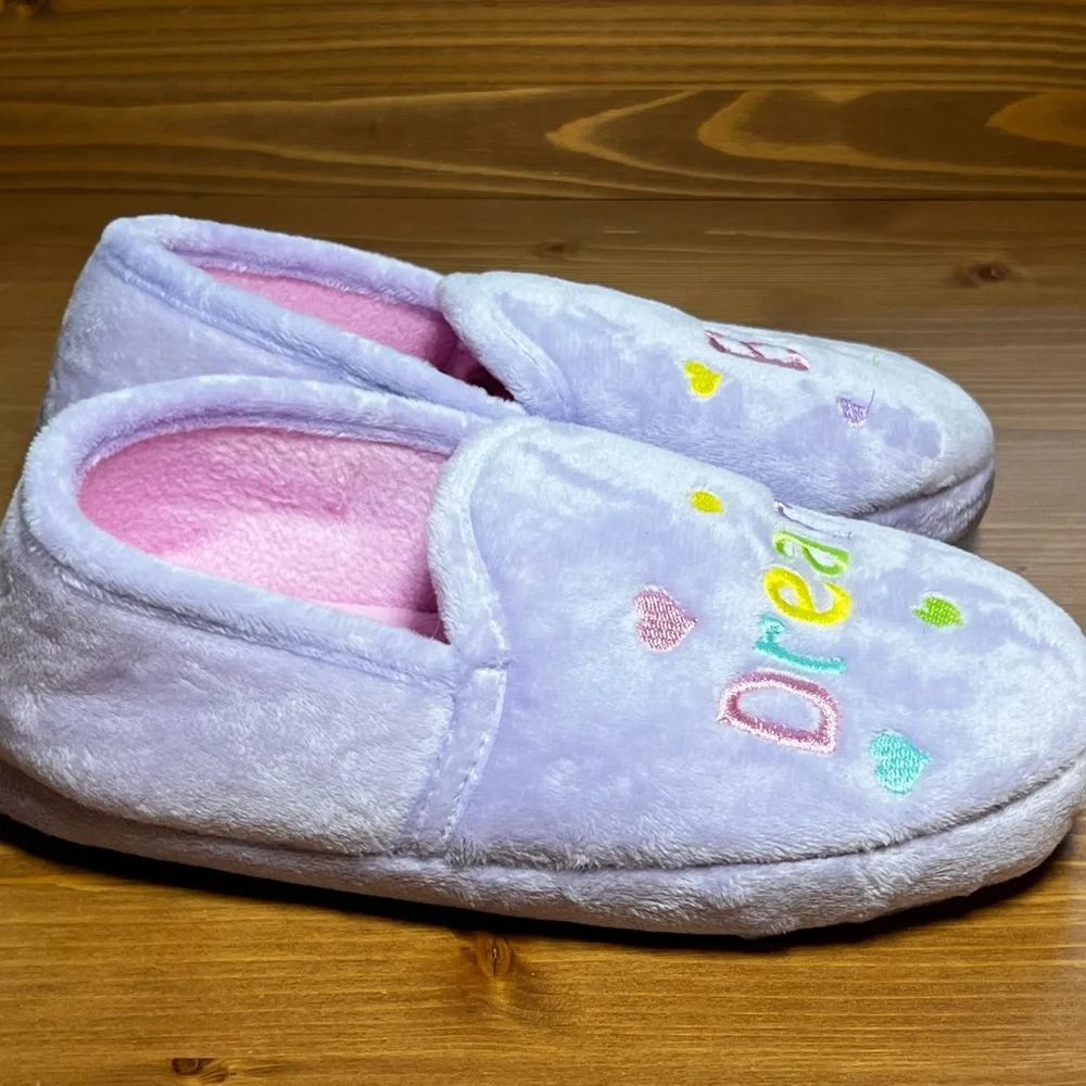 Dream Big Slippers Girls Size 13/1